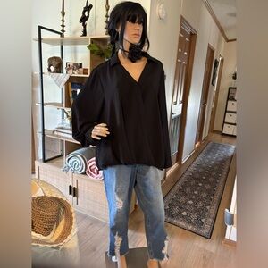 VINCE CAMUTO Lightweight Elegant Black Women's Top blouse XXL FREE SHIP 💜💜💜